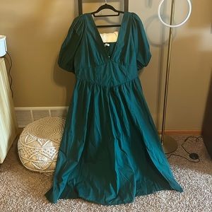Green Abercrombie & Fitch midi dress